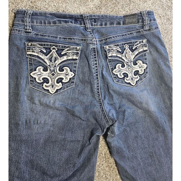 Love Indigo Women's Boot Cut Denim Jeans Distressed Embellished Pockets Size 12 - Picture 5 of 16